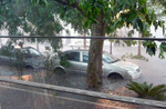 14/11/2009: En la zona de Mitre y Brown hubo varios autos que quedaron bajo el agua. 