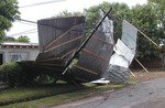 14/11/2009: Uno de los tantos techos que volo el fuerte viento. 